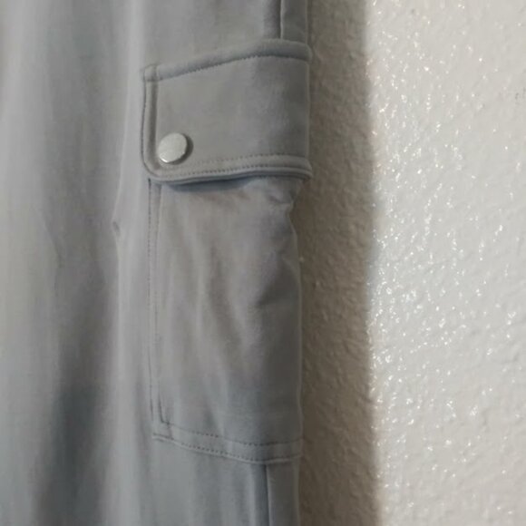 Susan Graver women's size M gray weekend crop pants - Picture 4 of 16